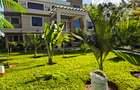 6 Bed House with En Suite at Kephis - 3