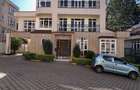 6 Bed Townhouse with En Suite in Lavington - 1