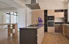 3 Bed Apartment with En Suite in Riverside - 6