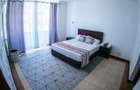 Serviced 2 Bed Apartment with En Suite at Links Road - 6