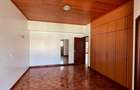 5 Bed Townhouse with En Suite in Lavington - 8