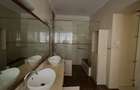 4 Bed Townhouse with En Suite at Riverside Drive - 14