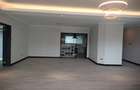 3 Bed Apartment with Swimming Pool in Riverside - 4