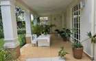 5 Bed Townhouse with En Suite in Spring Valley - 4