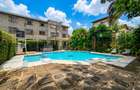 5 Bed Townhouse with En Suite in Lavington - 3