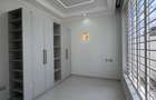 5 Bed House with En Suite in Eastern ByPass - 13