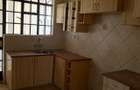 3 Bed Apartment with En Suite at Valley Arcade - 5
