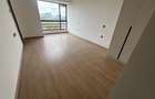 3 Bed Apartment with En Suite in Riverside - 10