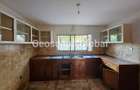 4 Bed House with En Suite in Loresho - 10