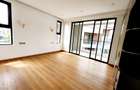 5 Bed House with En Suite at Lavington - 9