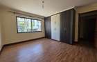 4 Bed House with En Suite at Grevillea Grove - 10