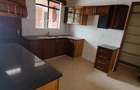 4 Bed Apartment with Parking in Riverside - 10