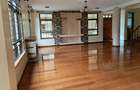 5 Bed Townhouse with En Suite at Lavington - 2