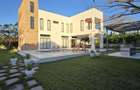 4 Bed Villa with En Suite in Diani - 1