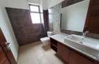 3 Bed Apartment with En Suite in Parklands - 9