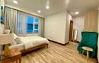 Serviced 2 Bed Apartment with En Suite in Parklands - 14