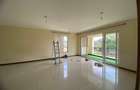 4 Bed Apartment with En Suite in Parklands - 2