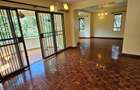 3 Bed Apartment with En Suite at Lavington - 5