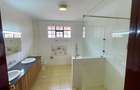 4 Bed House with En Suite in Kitisuru - 11