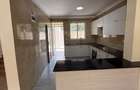 4 Bed Townhouse with En Suite at Gateway Mall - 7