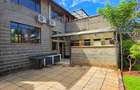 5 Bed Townhouse with En Suite in Westlands Area - 2