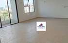 4 Bed Apartment with En Suite in Spring Valley - 8