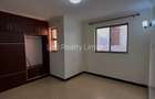 5 Bed Townhouse with En Suite in Lavington - 3
