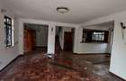 5 Bed Townhouse with En Suite in Lavington - 2