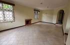 5 Bed Townhouse with En Suite at Lavington - 2