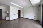 5 Bed Villa with En Suite in Nyari - 3