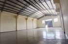 10,000 ft² Warehouse with Parking in Industrial Area - 5