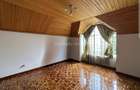 5 Bed Townhouse with En Suite in Lavington - 5