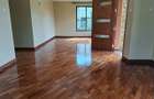 4 Bed Townhouse in Ridgeways - 13