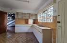 4 Bed House with En Suite in Lavington - 8