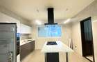 3 Bed Apartment with En Suite at Riverside Drive - 5