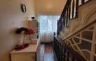 5 Bed House with En Suite in Lavington - 8