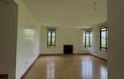 5 Bed Townhouse with En Suite in Runda - 9