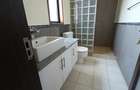 5 Bed Townhouse with En Suite in Lavington - 8