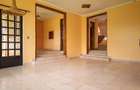 4 Bed House with En Suite at Manga Close - 5