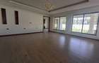 4 Bed Townhouse with En Suite in Karen Hardy - 9