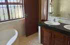 5 Bed Townhouse with En Suite in Runda - 14
