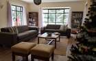 4 Bed House with En Suite in Rosslyn - 11