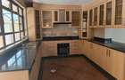 5 Bed Townhouse with En Suite at Lavington - 2