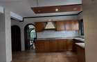 4 Bed Townhouse with En Suite at Riverside Drive - 17