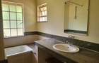 5 Bed Townhouse with En Suite in Rosslyn - 10