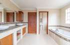 4 Bed House with En Suite in Runda - 18