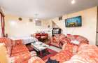 5 Bed Townhouse with En Suite in South B - 1
