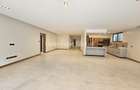 4 Bed Apartment with En Suite in Spring Valley - 2