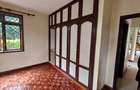 4 Bed Townhouse with En Suite in Lavington - 11