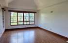 5 Bed Townhouse with En Suite at Runda Park - 12